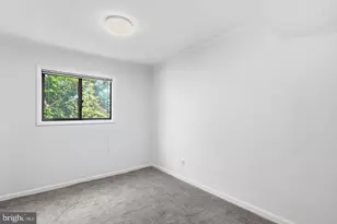 55 Skyhill Rd, Alexandria, VA 22314 - Photo 13