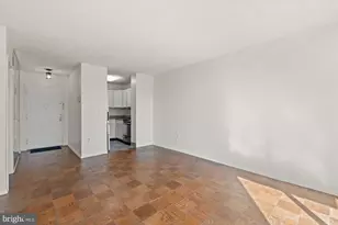 1225 Martha Custis Dr, Alexandria, VA 22302 - Photo 5