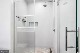 701 Swann Ave, Alexandria, VA 22301 - Photo 17