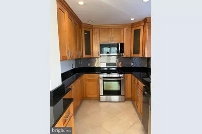 3361 Martha Custis Drive, Alexandria, VA 22302 - Photo 5