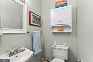 425 Queen St, Alexandria, VA 22314 - Photo 13