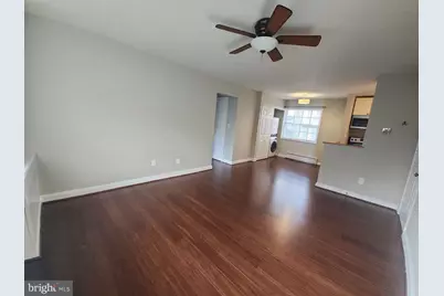1726 W Abingdon Drive #201, Alexandria, VA 22314 - Photo 9