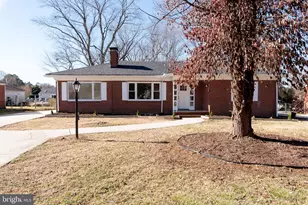 21408 Robertson Ave, South Chesterfield, VA 23803 - Photo 3
