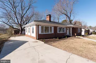 21408 Robertson Ave, South Chesterfield, VA 23803 - Photo 7