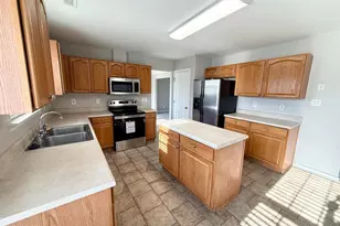 2937 Abbeydale Ct, Chester, VA 23831 - Photo 7