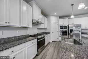 8600 Kingsland Pk Dr, North Chesterfield, VA 23237 - Photo 9