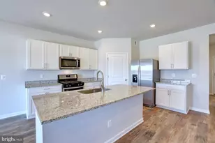 700 Weeks Ct, Berryville, VA 22611 - Photo 7