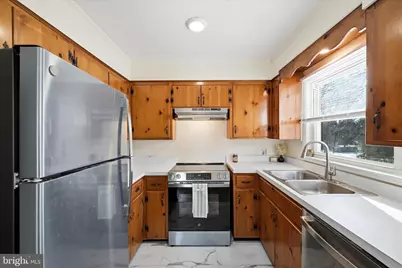 311 S Buckmarsh Street, Berryville, VA 22611 - Photo 11