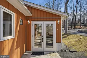 558 Hemlock Ln, Bluemont, VA 20135 - Photo 3