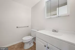 105 Cameron St, Berryville, VA 22611 - Photo 5