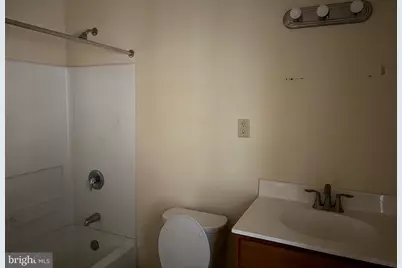 3 Church St #202, Berryville, VA 22611 - Photo 7