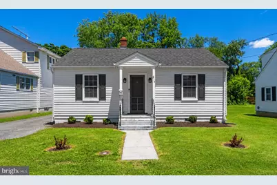 216 Walnut Street, Berryville, VA 22611 - Photo 1