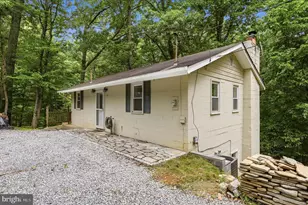 692 Laurel Ln, Bluemont, VA 20135 - Photo 7
