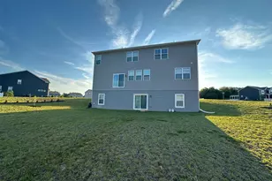 380 Norris St, Berryville, VA 22611 - Photo 3