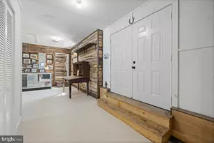 22540 Blue Ridge Mountain Rd, Paris, VA 20130 - Photo 9