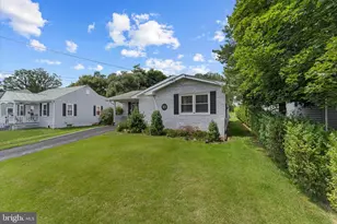 21 Page St, Berryville, VA 22611 - Photo 3