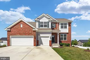 416 Norris St, Berryville, VA 22611 - Photo 1