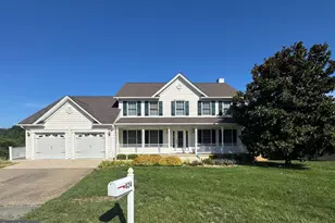 424 Hancock Ct, Berryville, VA 22611 - Photo 1