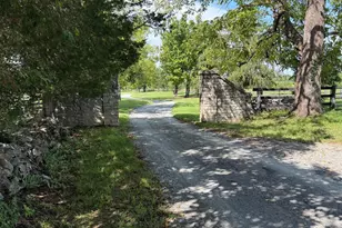 857 Page Brook Ln, Boyce, VA 22620 - Photo 3