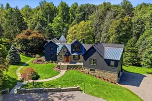 19233 Blue Ridge Mountain Rd, Bluemont, VA 20135 - Photo 1