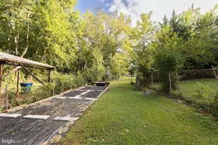 310 E Main St, Berryville, VA 22611 - Photo 23