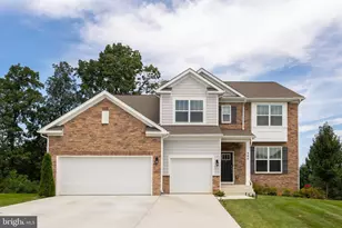 404 Norris St, Berryville, VA 22611 - Photo 1