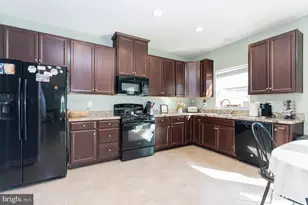 605 Carriage Ct, Culpeper, VA 22701 - Photo 3