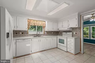 925 Jones Dr, Ruther Glen, VA 22546 - Photo 11
