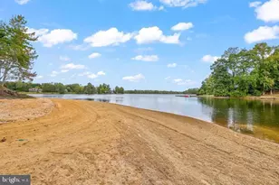 902 Jones Dr, Ruther Glen, VA 22546 - Photo 13