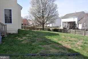 10621 Gallant Fox Way, Ruther Glen, VA 22546 - Photo 9