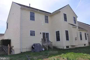 10621 Gallant Fox Way, Ruther Glen, VA 22546 - Photo 5