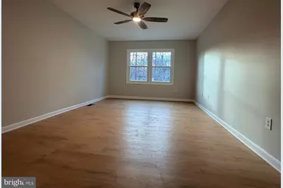 203 Sea Cliff Drive, Ruther Glen, VA 22546 - Photo 5