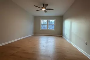 203 Sea Cliff Dr, Ruther Glen, VA 22546 - Photo 5