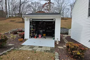 14464 Lipscomb Hill Ln, Milford, VA 22514 - Photo 9