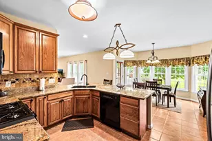 10417 Gallant Fox Way, Ruther Glen, VA 22546 - Photo 17