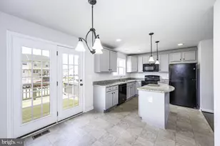 18435 Congressional Cir, Ruther Glen, VA 22546 - Photo 9
