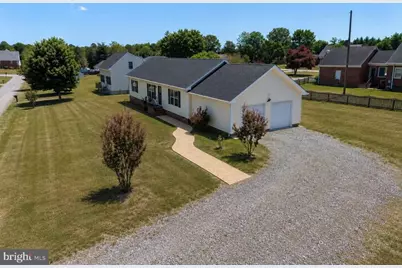 118 Gill Street, Bowling Green, VA 22427 - Photo 3