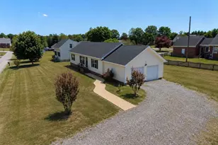 118 Gill St, Bowling Green, VA 22427 - Photo 3
