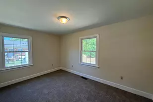 216 W Broaddus Ave, Bowling Green, VA 22427 - Photo 11