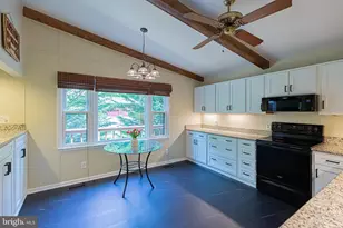 630 Lake Caroline Dr, Ruther Glen, VA 22546 - Photo 7