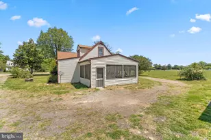 9256 Stonewall Jackson Rd, Woodford, VA 22580 - Photo 35