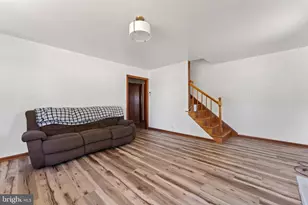 9256 Stonewall Jackson Rd, Woodford, VA 22580 - Photo 5