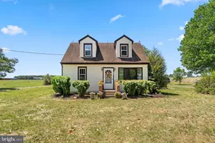 9256 Stonewall Jackson Rd, Woodford, VA 22580 - Photo 1