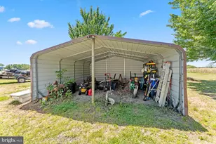 9256 Stonewall Jackson Rd, Woodford, VA 22580 - Photo 33