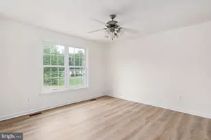 13354 Julien St, Woodford, VA 22580 - Photo 5