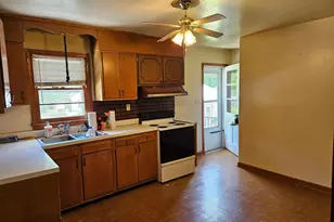 147 Chase St, Bowling Green, VA 22427 - Photo 9
