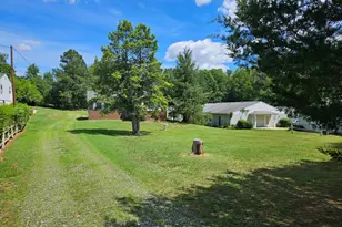147 Chase St, Bowling Green, VA 22427 - Photo 3