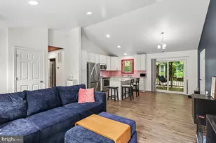219 Sea Cliff Dr, Ruther Glen, VA 22546 - Photo 7
