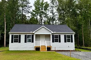 248 American Dr, Ruther Glen, VA 22546 - Photo 1