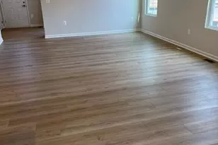 18045 S Vlg Dr, Ruther Glen, VA 22546 - Photo 7